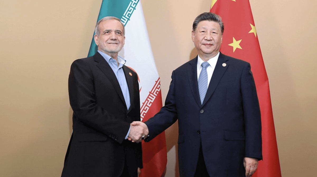 Σι Τζιπίνγκ: «Η Κίνα τάσσεται υπέρ του Ιράν για ειρηνική χρήση της πυρηνικής ενέργειας»