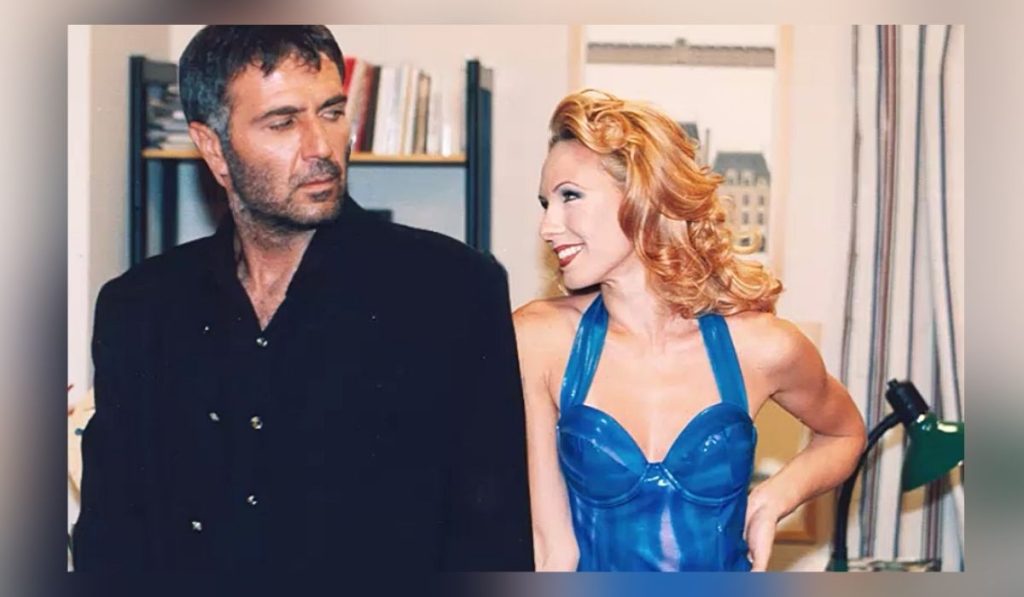 Γκάφες και ευτράπελα στα γυρίσματα των Δύο Ξένων – Ατάκες εκτός σεναρίου που έγραψαν Ιστορία