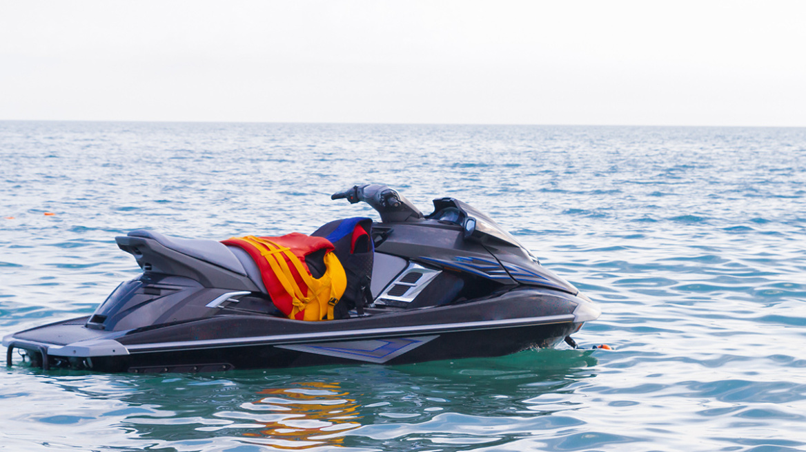 Σοβαρός τραυματισμός 19χρονου με τζετ σκι στο Ρέθυμνο – Διακομίστηκε εσπευσμένα στο νοσοκομείο