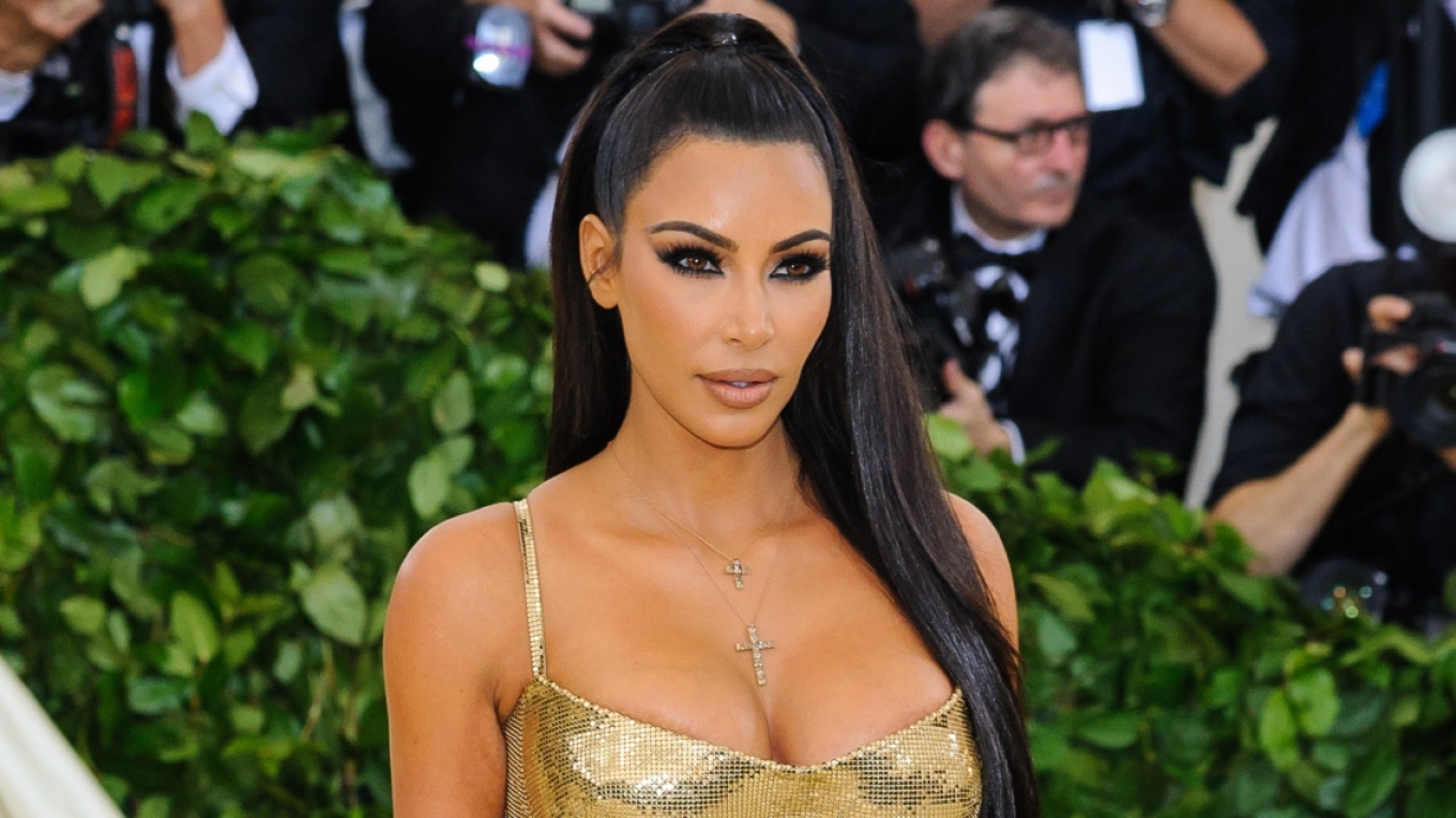 Κιμ Καρντάσιαν: «Το διάβασμα πρέπει να σταματά στα σχολεία – Τα παιδιά πρέπει να έχουν χρόνο και για άλλα πράγματα»