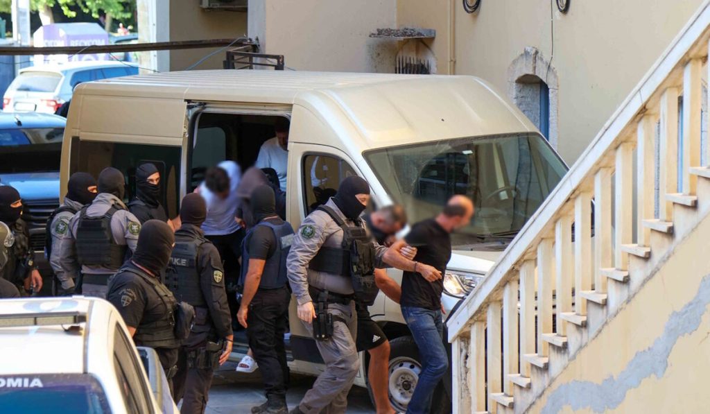 Κρήτη: Το μυστήριο «πυκνώνει» – Αναζητούν δημόσιο υπάλληλο και πολιτικά πρόσωπα – Και στο βάθος… ΟΠΕΚΕΠΕ;