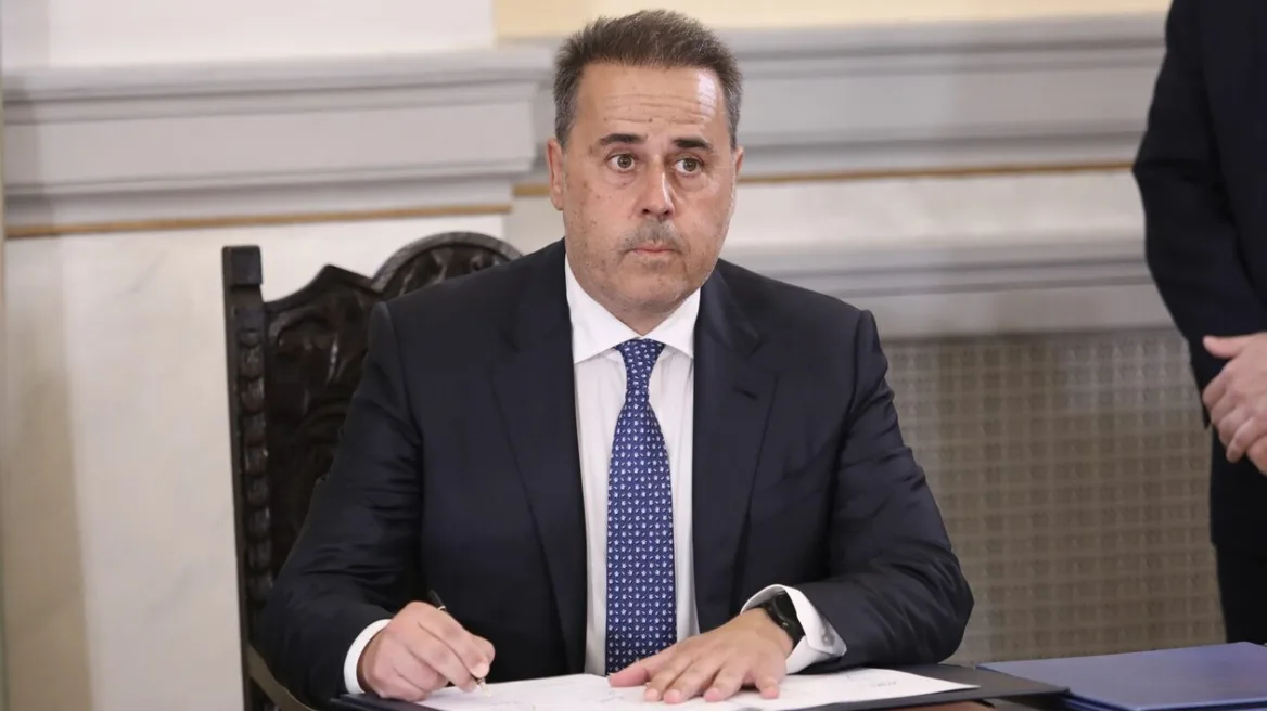 Τα «ρίχνει» στην Κύπρο η κυβέρνηση για την ηλεκτρική διασύνδεση: «Η Λευκωσία να ξεκαθαρίσει»