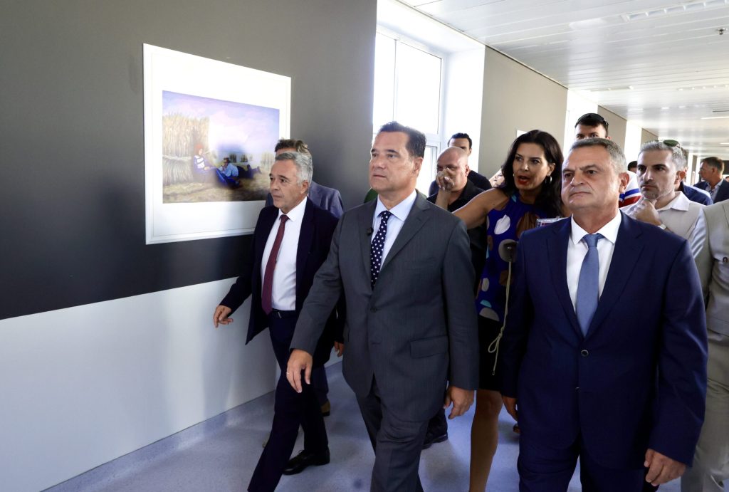 «Αχαΐρευτοι» είναι για τον Άδωνι Γεωργιάδη οι υγειονομικοί που κρατούν όρθιο το ΕΣΥ (βίντεο)