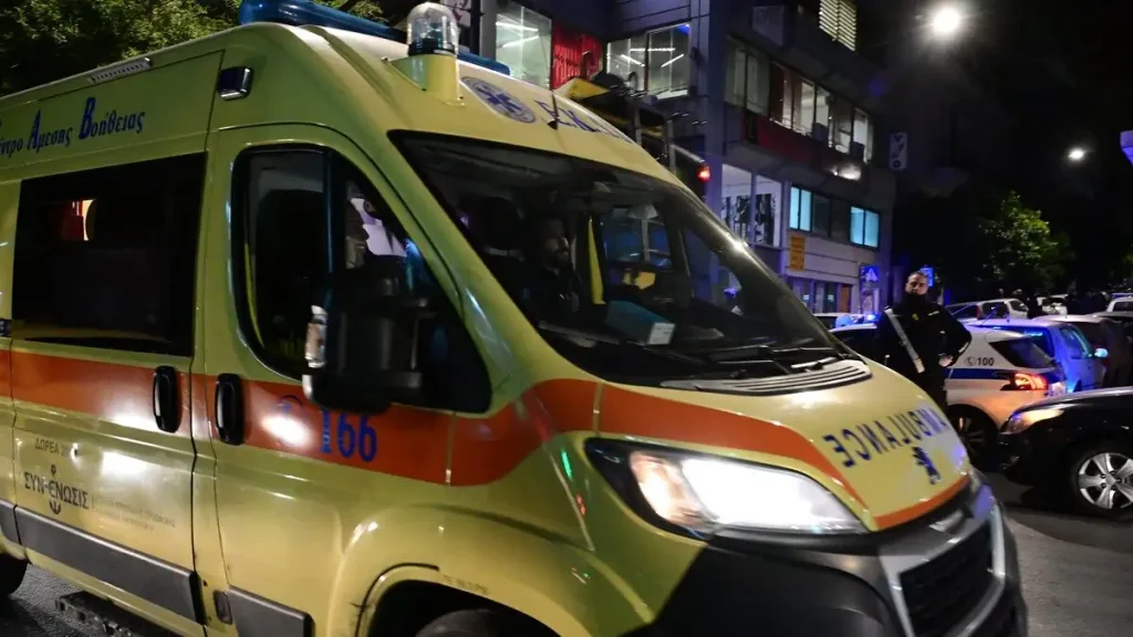 Τραγωδία στα Πατήσια: Μητέρα 2 παιδιών η νεκρή γυναίκα που γέννησε στο διαμέρισμά της – Νεκρό & το νεογνό (upd)