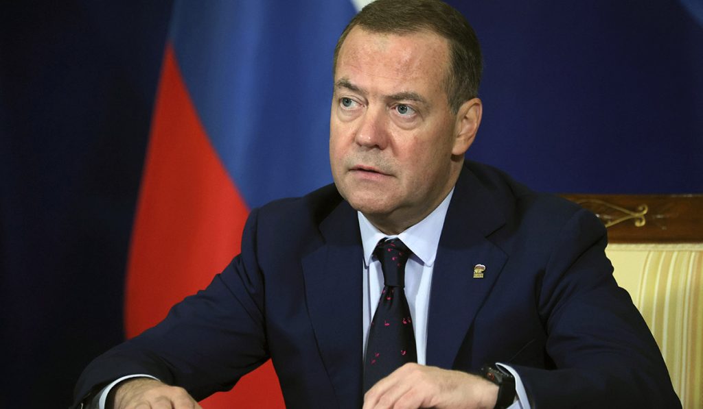 Ν.Μεντβέντεφ: «Η Ρωσία μπορεί να προχωρήσει σε κατάληψη περισσότερων εδαφών της Ουκρανίας»