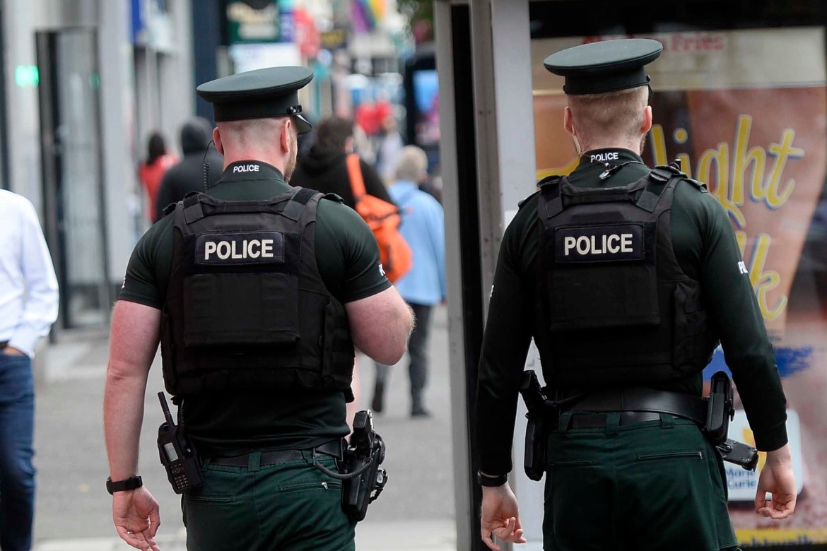 Βρετανία: Άνδρας δέχθηκε επίθεση σε πάρκο – Τον μαχαίρωσαν οκτώ φορές