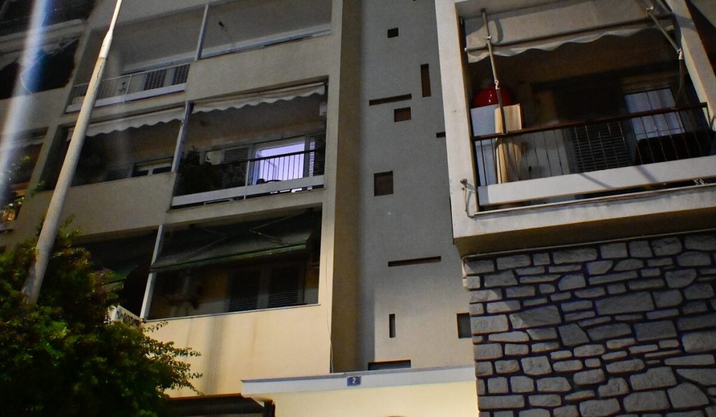 Πατήσια: «Δεν μπόρεσα να καταλάβω γιατί δεν πήγαινε σε γιατρό» λέει ο πατέρας της 34χρονης