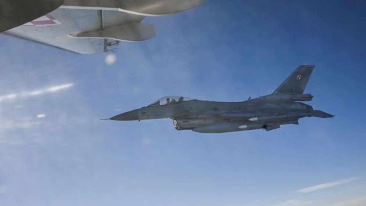 Οι ΗΠΑ καταγγέλλουν υπερπτήσεις δύο μαχητικών αεροσκαφών της Βενεζουέλας πάνω από πολεμικό τους πλοίο