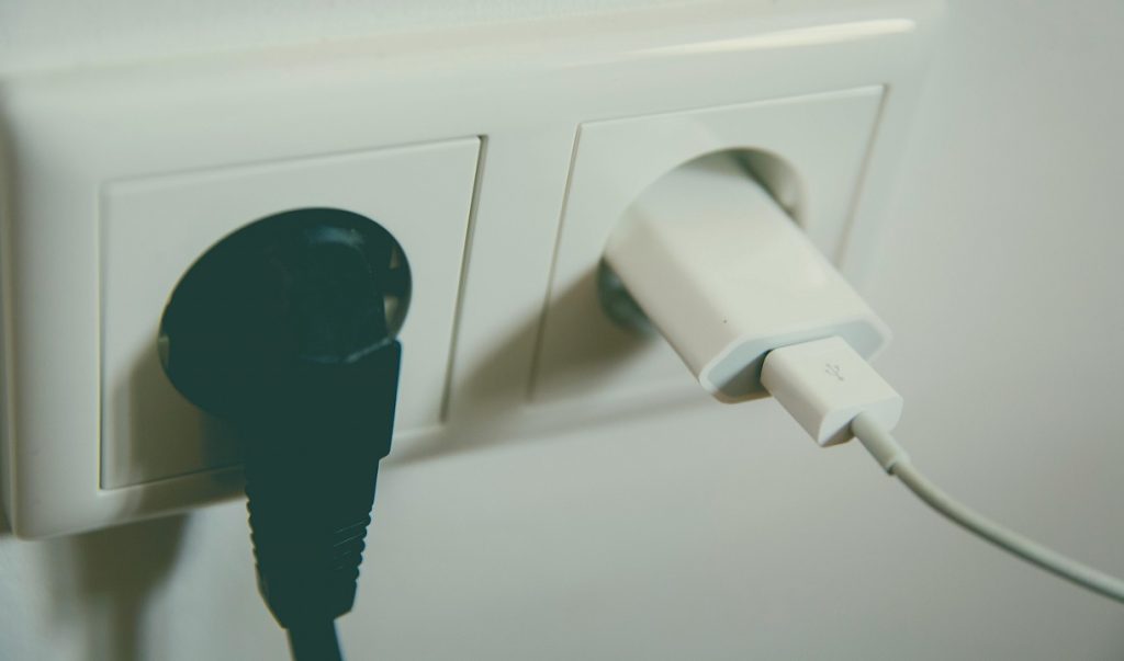 Οι ηλεκτρικές συσκευές που καταναλώνουν ρεύμα ακόμα κι όταν δεν τις χρησιμοποιούμε