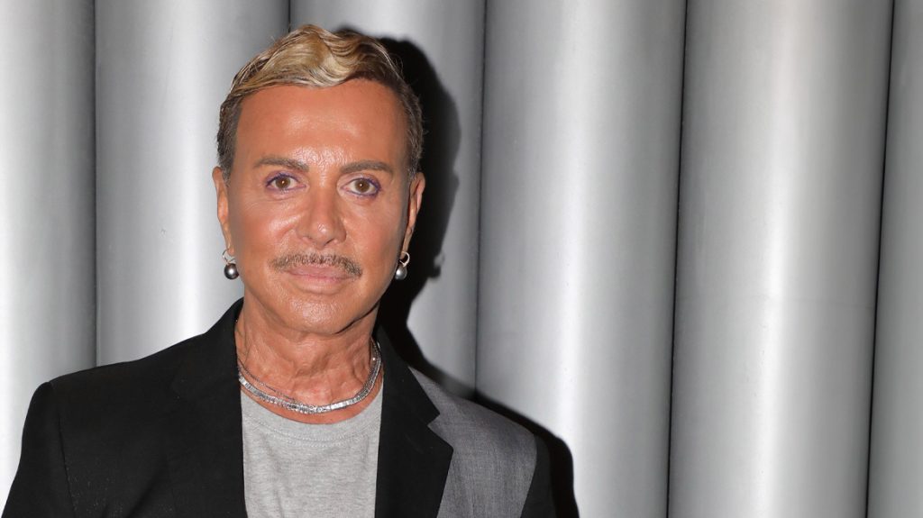 «Καρφιά» του Λάκη Γαβαλά για την Ι.Τούνη: «Να μου πει τι φίλτρο βάζει, να με βγάζετε και εμένα ωραίο» (βίντεο)