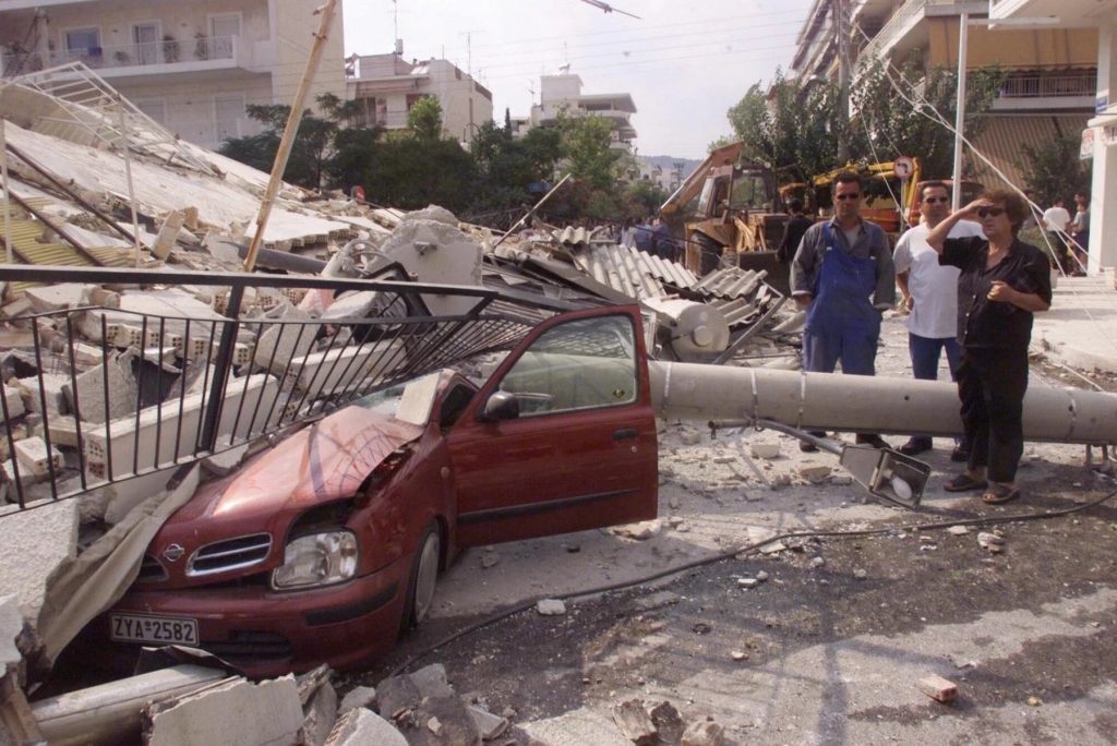 Σαν σήμερα το 1999 ο φονικός σεισμός των 5,9 Ρίχτερ στην Αθήνα: 143 νεκροί και εκατοντάδες τραυματίες