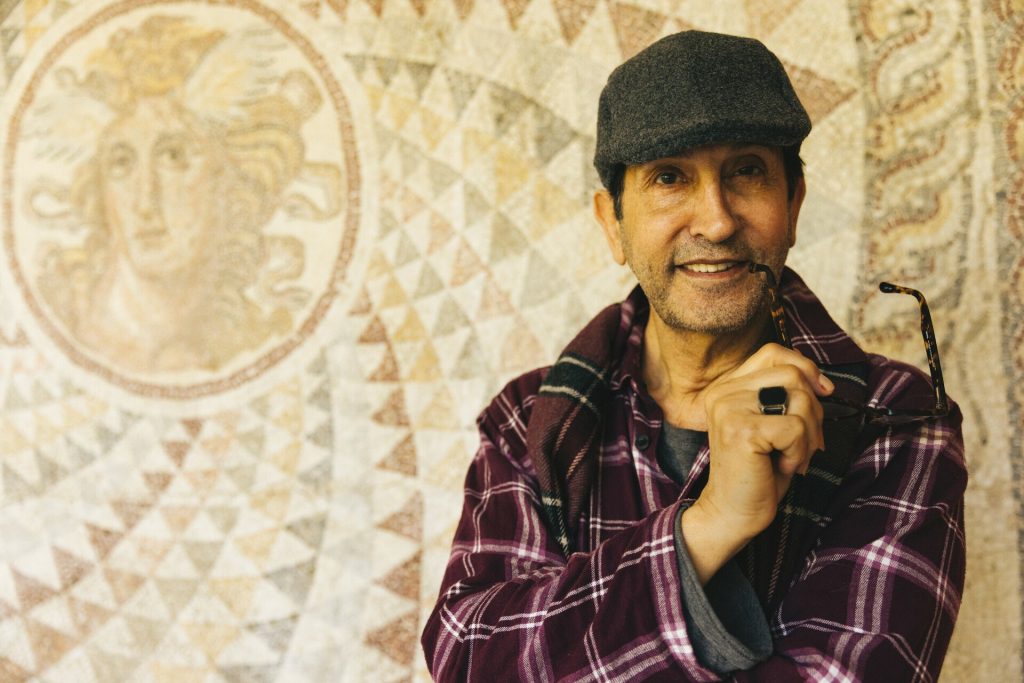 Δ.Παπάζογλου: «Δεν ήμουν ένα κανονικό παιδί – Γεννήθηκα με μία ιδιαιτερότητα»