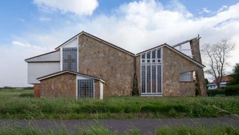 Βέλγιο: Ζευγάρι ηλικιωμένων αποφάσισε να χτίσει το σπίτι του από την αρχή