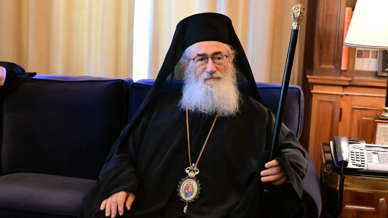 Το Πατριαρχείο Ιεροσολύμων έπαυσε τον Αρχιεπίσκοπο Σινά Δαμιανό από τα καθήκοντά του