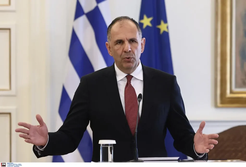 Με τον γιο του Χ.Χαφτάρ θα συναντηθεί σήμερα ο Γ.Γεραπετρίτης στην Αθήνα