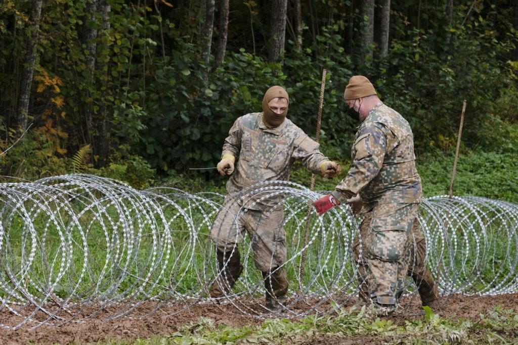 Πολωνία: Εντοπίστηκαν θραύσματα από drone κοντά στα σύνορα με τη Λευκορωσία