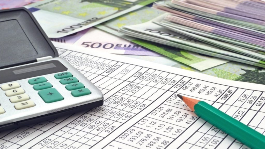 Δείτε τι αλλάζει στα τεκμήρια για κατοικίες, αυτοκίνητα και σκάφη αναψυχής – Αναλυτικά παραδείγματα