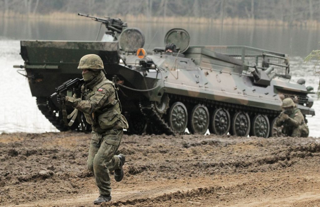 «Πολεμικός πυρετός» στην Πολωνία λόγω της άσκησης Zapad=25: Κλείνει επ’ αόριστον τα σύνορά της με την Λευκορωσία