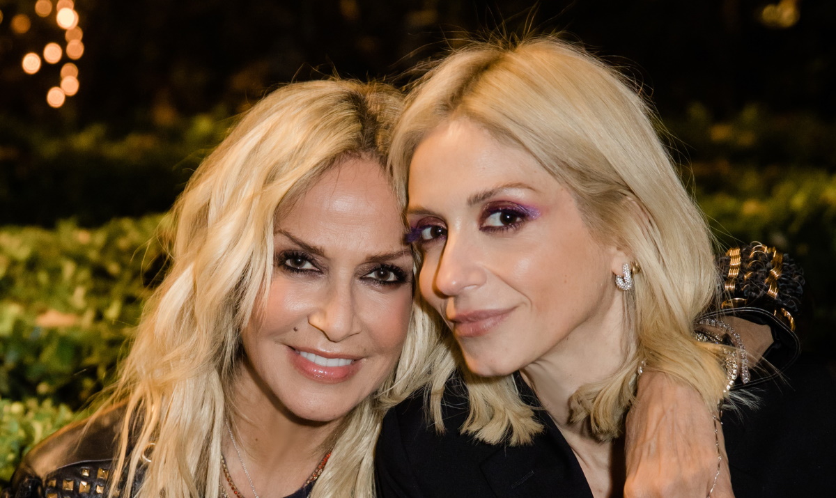 Σ.Καρβελά: «17 χρόνια νηφάλια σήμερα – Ακόμη νιώθω άβολα στο δέρμα και στο μυαλό μου»