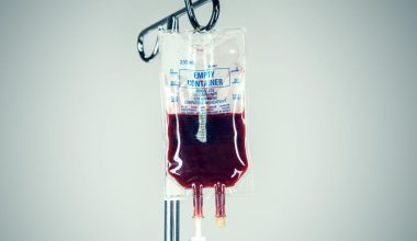 Τι μπορεί να πάθει ένας ασθενής με τη λάθος μετάγγιση αίματος – Ποια είναι τα συμπτώματα