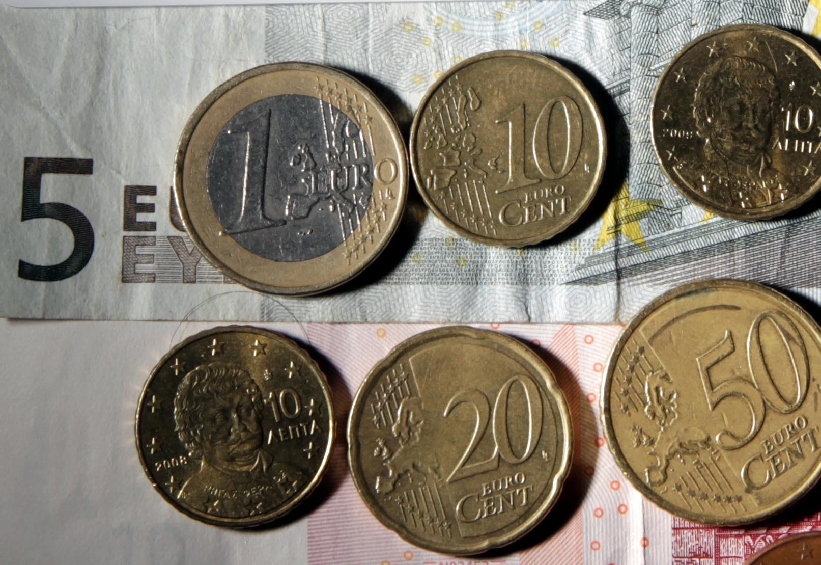 «Έρχεται» νέα αύξηση στον κατώτατο μισθό – Πόσο θα φτάσει το 2026 (βίντεο)