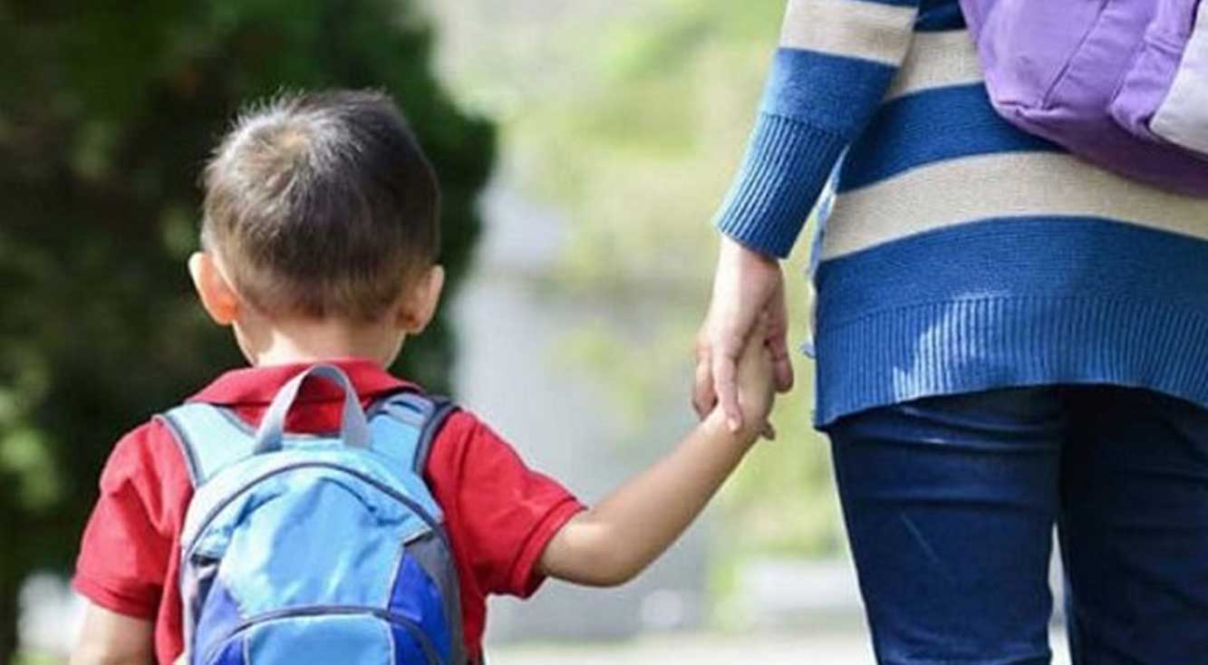 ΓΣΕΕ: Δείτε τι ισχύει για την άδεια σχολικής παρακολούθησης για τους εργαζόμενους γονείς