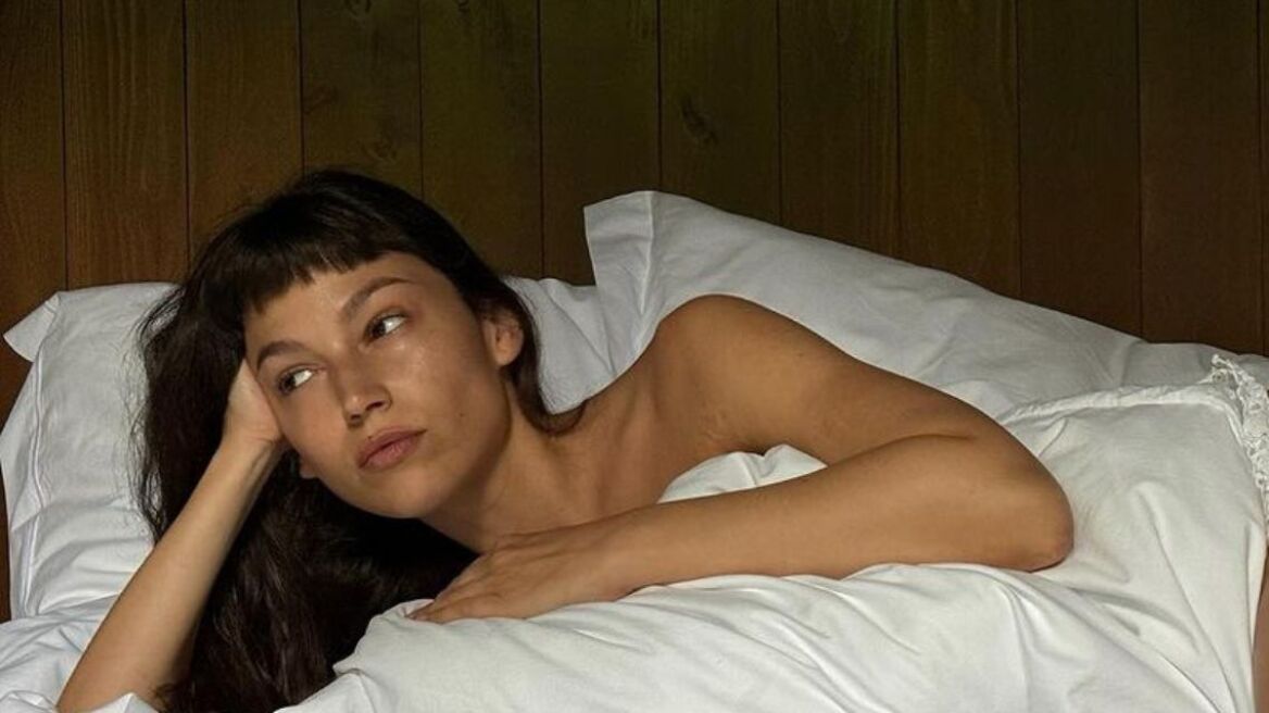 Ούρσουλα Κορμπερό: Η «Τόκιο» από το La Casa De Papel ανακοίνωσε ότι περιμένει το πρώτο της παιδί (φωτο)