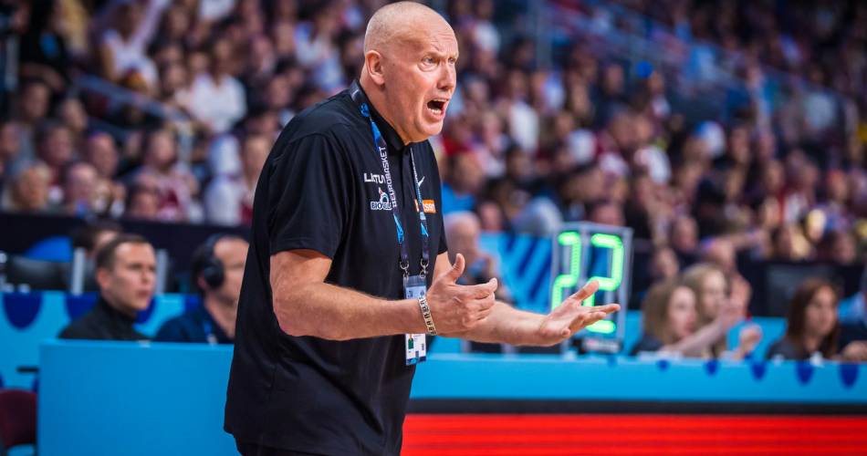 Το παράπονο του Ρίμας Κουρτινάιτις: «Δεν θα σχολιάσω την διαιτησία στο παιχνίδι με την Ελλάδα»