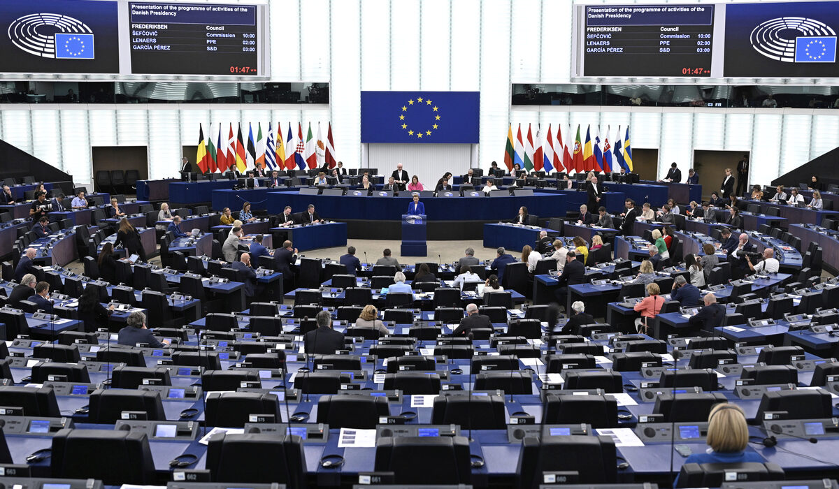 Ένταση στο Ευρωκοινοβούλιο για τον Τσάρλι Κερκ: Η Ρ.Μέτσολα απέρριψε αίτημα για ενός λεπτού σιγή (βίντεο)