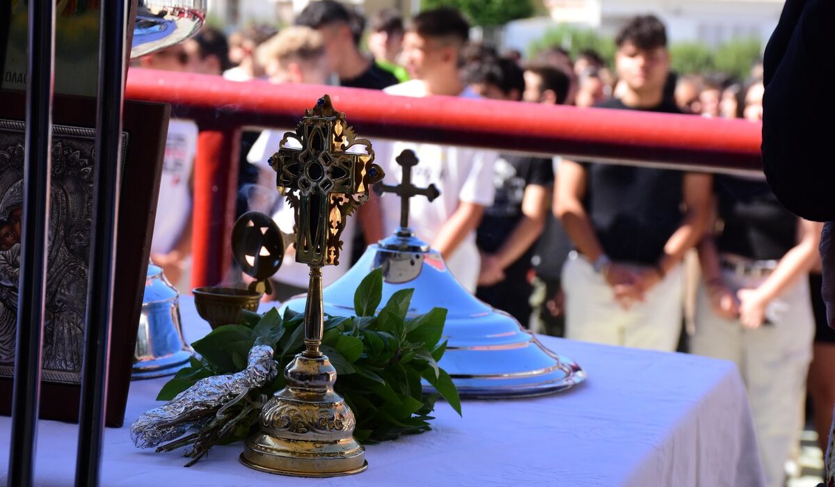 Σήμερα χτυπάει το πρώτο κουδούνι της νέας σχολικής χρονιάς – Οι αλλαγές που «φέρνει»