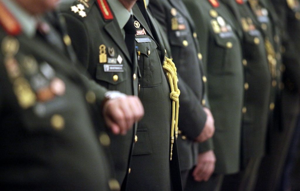 Τον Οκτώβριο θα τεθεί σε ισχύ το νέο μισθολόγιο και βαθμολόγιο για τους ένστολους (βίντεο)