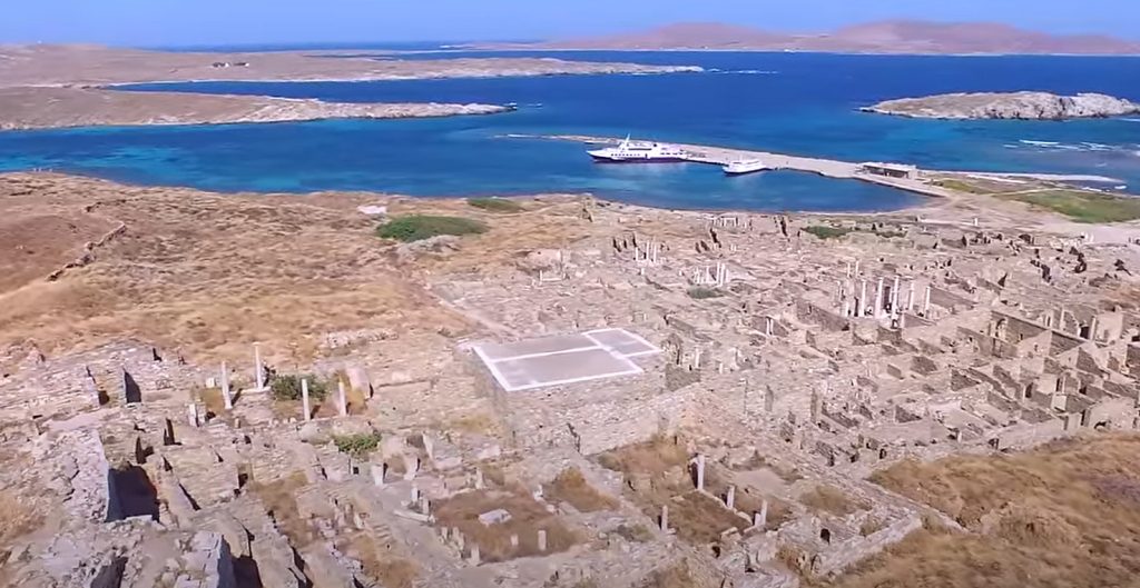 The Independent: Αυτό είναι το ακατοίκητο νησί των Κυκλάδων που αποθέωσε η βρετανική εφημερίδα