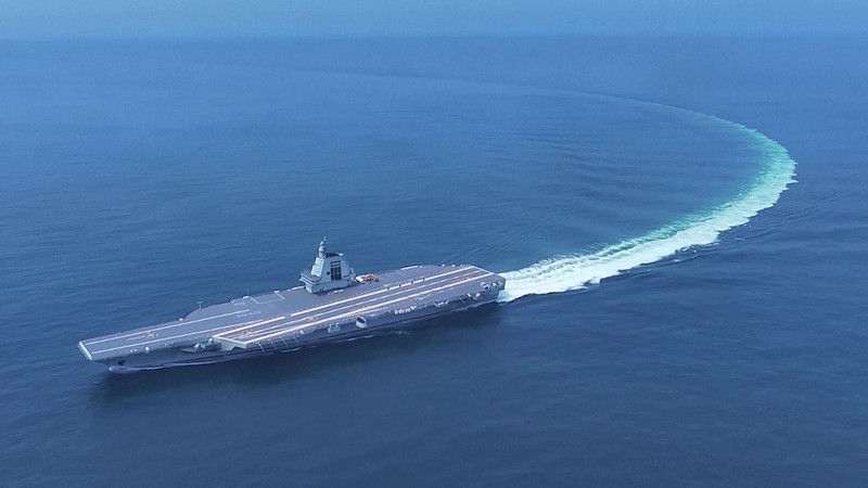 Το νέο κινεζικό αεροπλανοφόρο «Φουτζιάν» διέσχισε το στενό της Ταϊβάν για δοκιμές επιστημονικής έρευνας