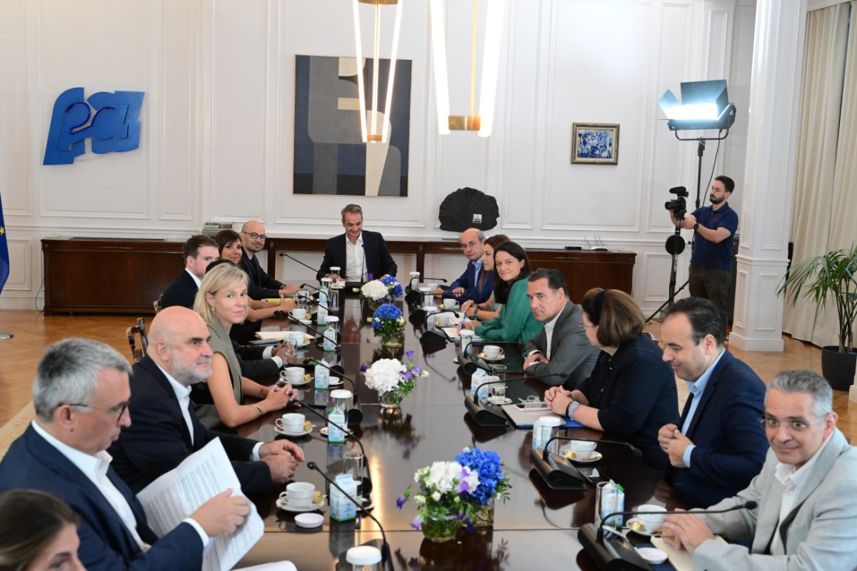 Το μέλλον της τεχνητής νοημοσύνης στην Ελλάδα – Σύσκεψη στο Μέγαρο Μαξίμου με μέλη της Google