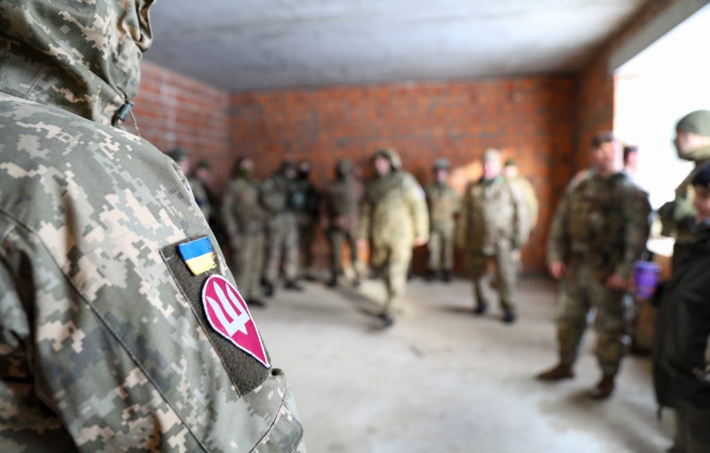 Ντνίπρο: Ακόμη ένας «ενθουσιώδης εθελοντής» ζητά να καταταχτεί στον  στρατό του Ζελένσκι