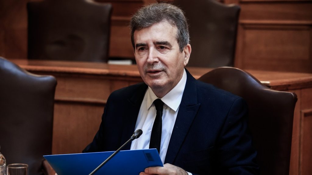 O M.Xρυσοχοΐδης κατέθεσε μήνυση κατά του 42χρονου παραγωγού ερωτικών ταινιών που συνελήφθη