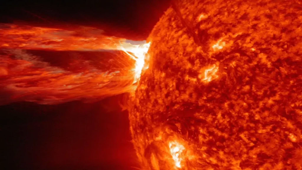 Επιστήμονες προειδοποιούν πως η αυξανόμενη θερμότητα του Ήλιου θα οδηγήσει σταδιακά σε κατάρρευση της ατμόσφαιρας