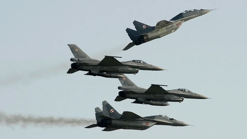 Πολωνία και Ρουμανία ανέφεραν παραβιάσεις του εναέριου χώρου τους από ρωσικά drones