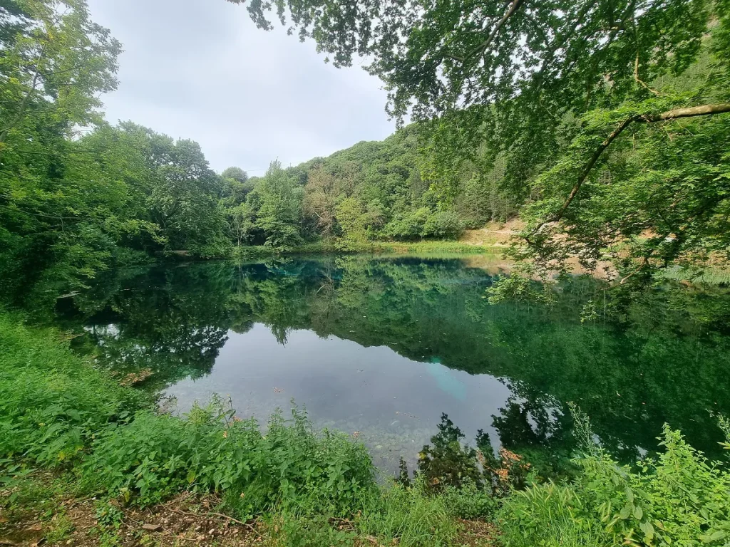 Ήπειρος: Ανησυχία προκαλούν οι εικόνες από τη λίμνη Βηρού λόγω της ανομβρίας – Δείτε βίντεο