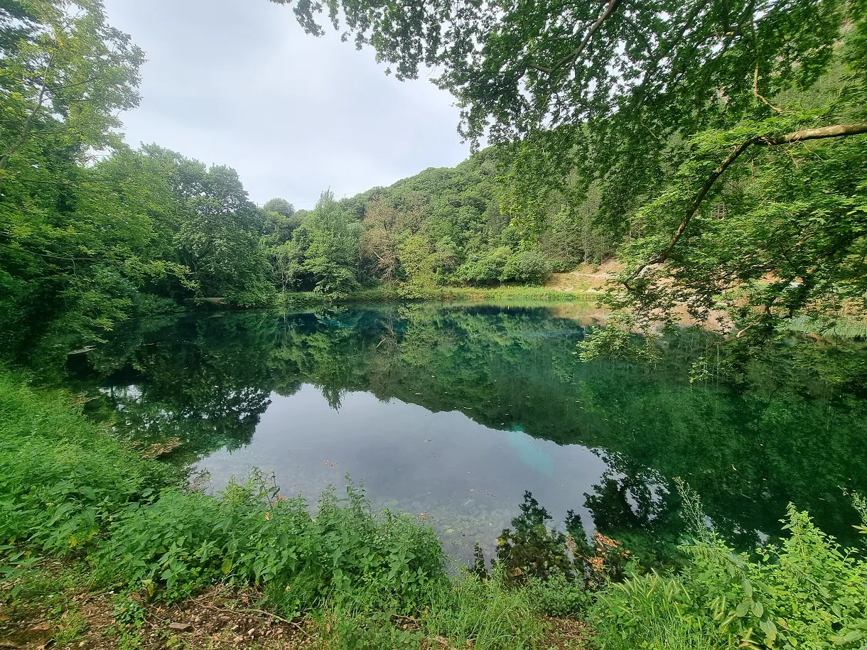 Ήπειρος: Ανησυχία προκαλούν οι εικόνες από τη λίμνη Βηρού λόγω της ανομβρίας – Δείτε βίντεο