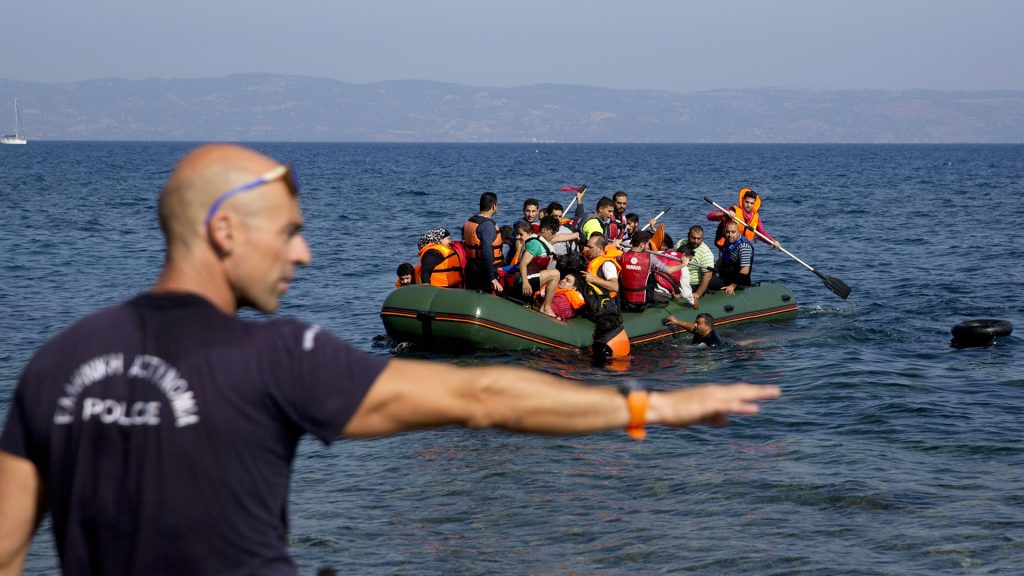 Νέες καραβιές παράνομων μεταναστών στην Κρήτη – Αμείωτη η άφιξή τους στο νησί