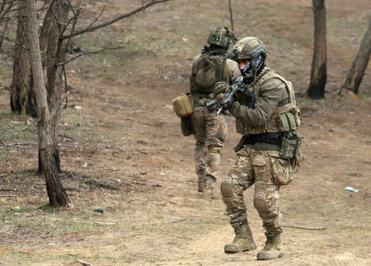 Επίθεση Κολομβιανών μισθοφόρων σε τραυματισμένους Ρώσους στρατιώτες τελείωσε άδοξα – Εξοντώθηκαν όλοι τους (βίντεο)
