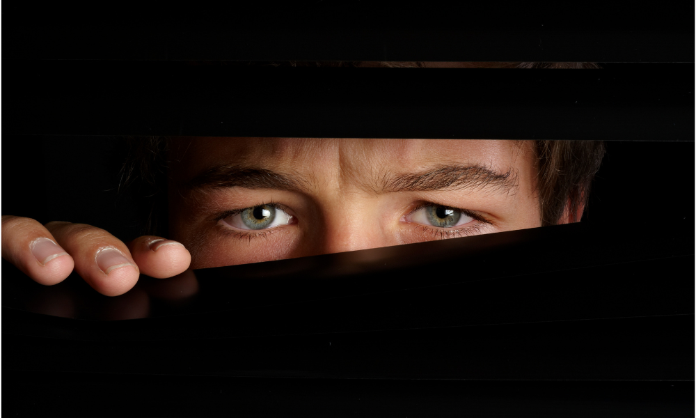 Βρετανία: Ένας στους 3 εργοδότες παρακολουθεί τους εργαζομένους – Τι είναι το «bossware»