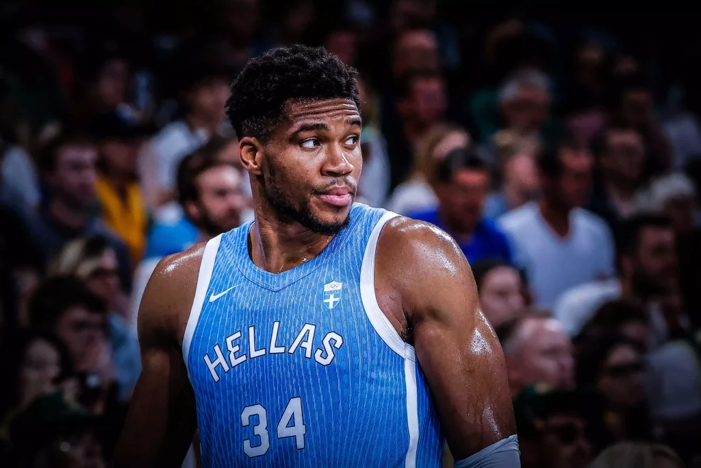 Γιάννης Αντετοκούνμπο για Αλπερέν Σενγκούν: «Έχω κάνει τα πάντα – Ας δει βίντεό μου στο you tube»