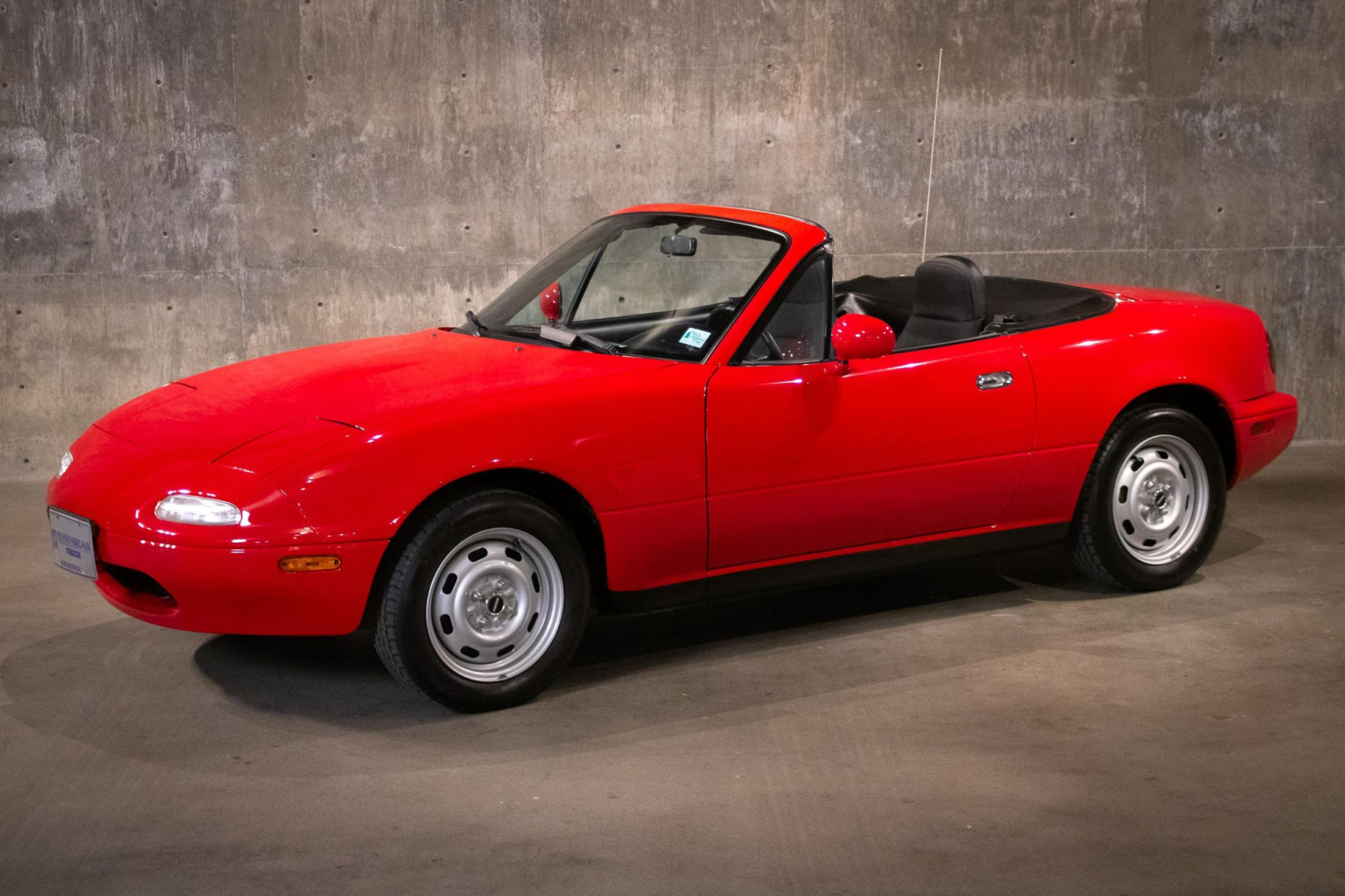 Πόσο κοστολογείς Mazda MX-5 που έχει διανύσει μόλις 7.740 km;