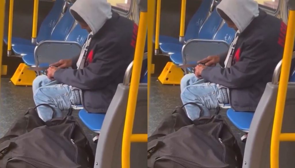 Βίντεο: Άνδρας ακονίζει μαχαίρι μέσα σε λεωφορείο στο Σαν Φρανσίσκο!