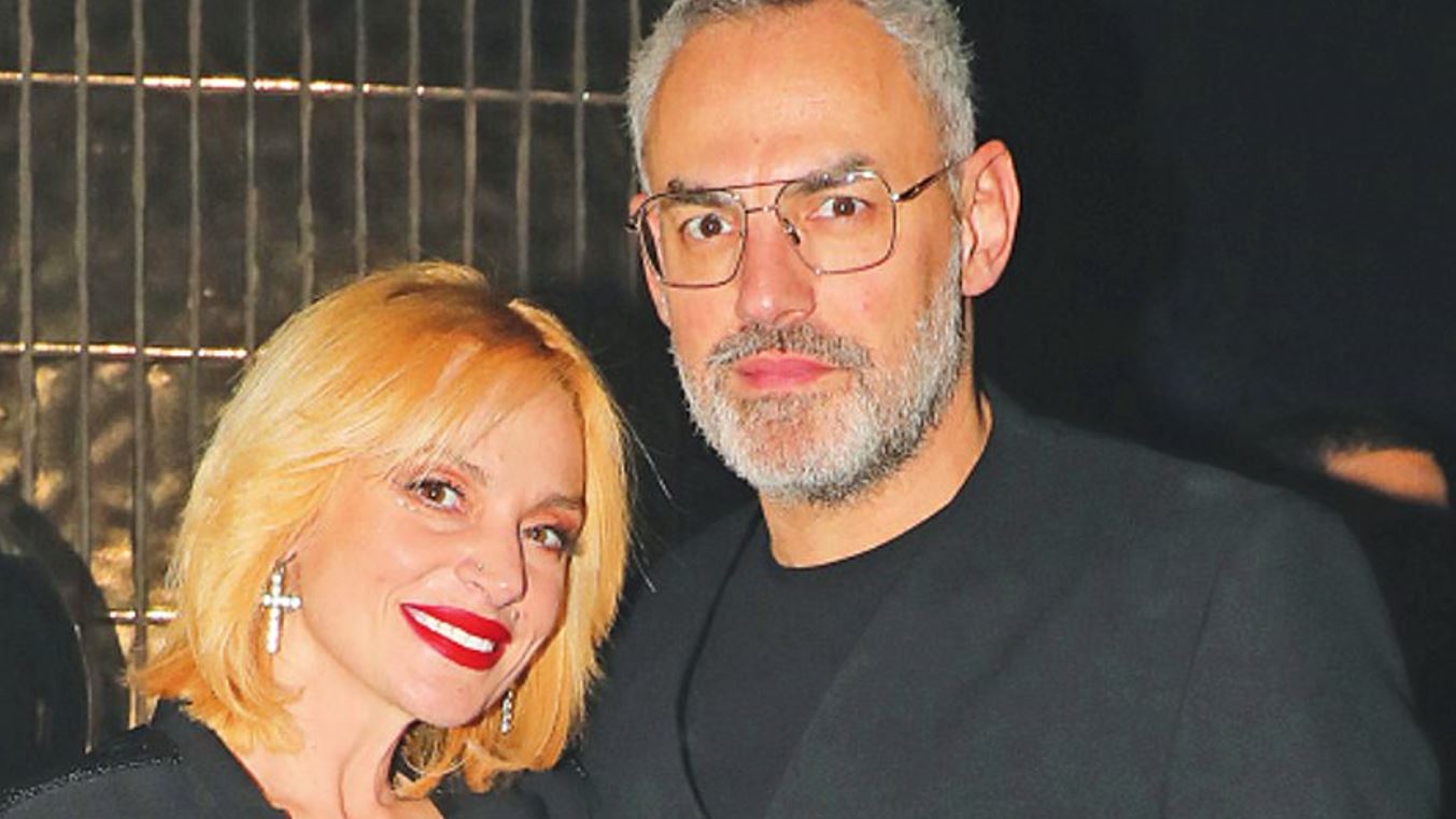 Ε.Ζουγανέλη: «Με τον Νίκο Συρίγο υπάρχει ελευθερία κινήσεων και σκέψεων – Ζούμε τη ζωή μας δημιουργικά και με ουσία