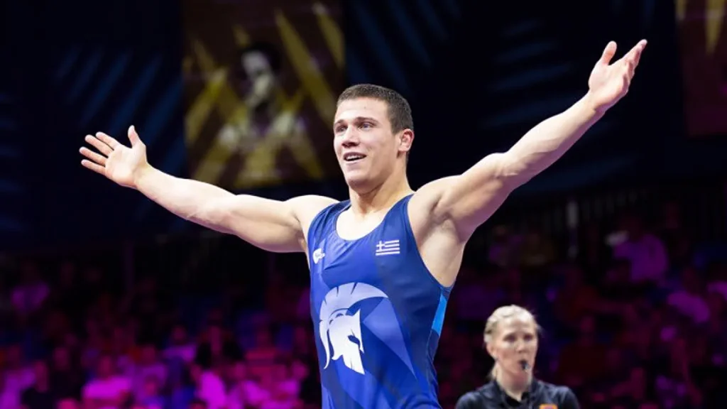 Γιώργος Κουγιουμτσίδης: Στέφθηκε παγκόσμιος πρωταθλητής στην πάλη ο 24χρονος αθλητής