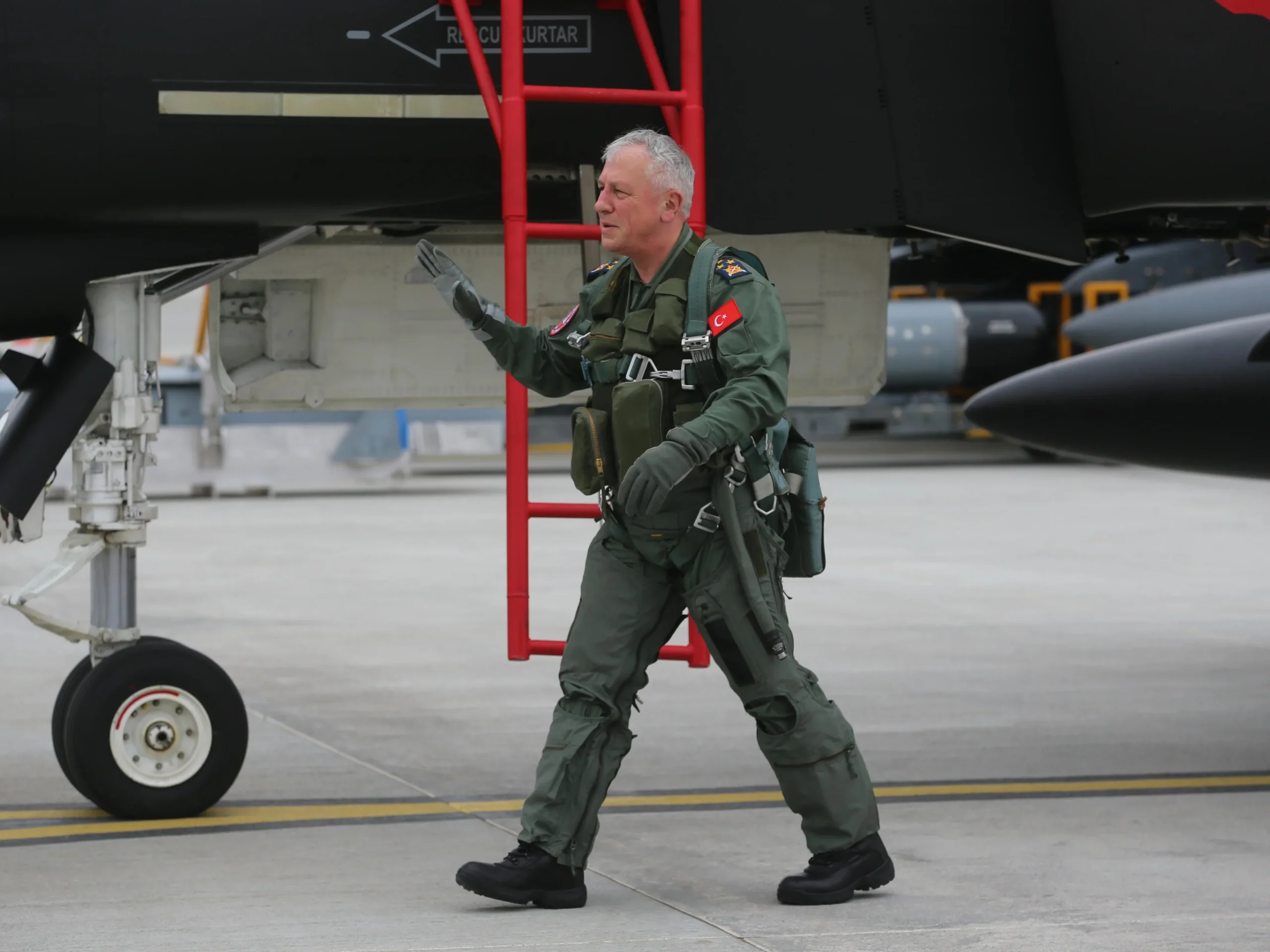 Ο Τούρκος Αρχηγός ΓΕΑ πήγε στο Κατάρ και πέταξε με F-16 από την τουρκική βάση στέλνοντας «μήνυμα» στο Ισραήλ