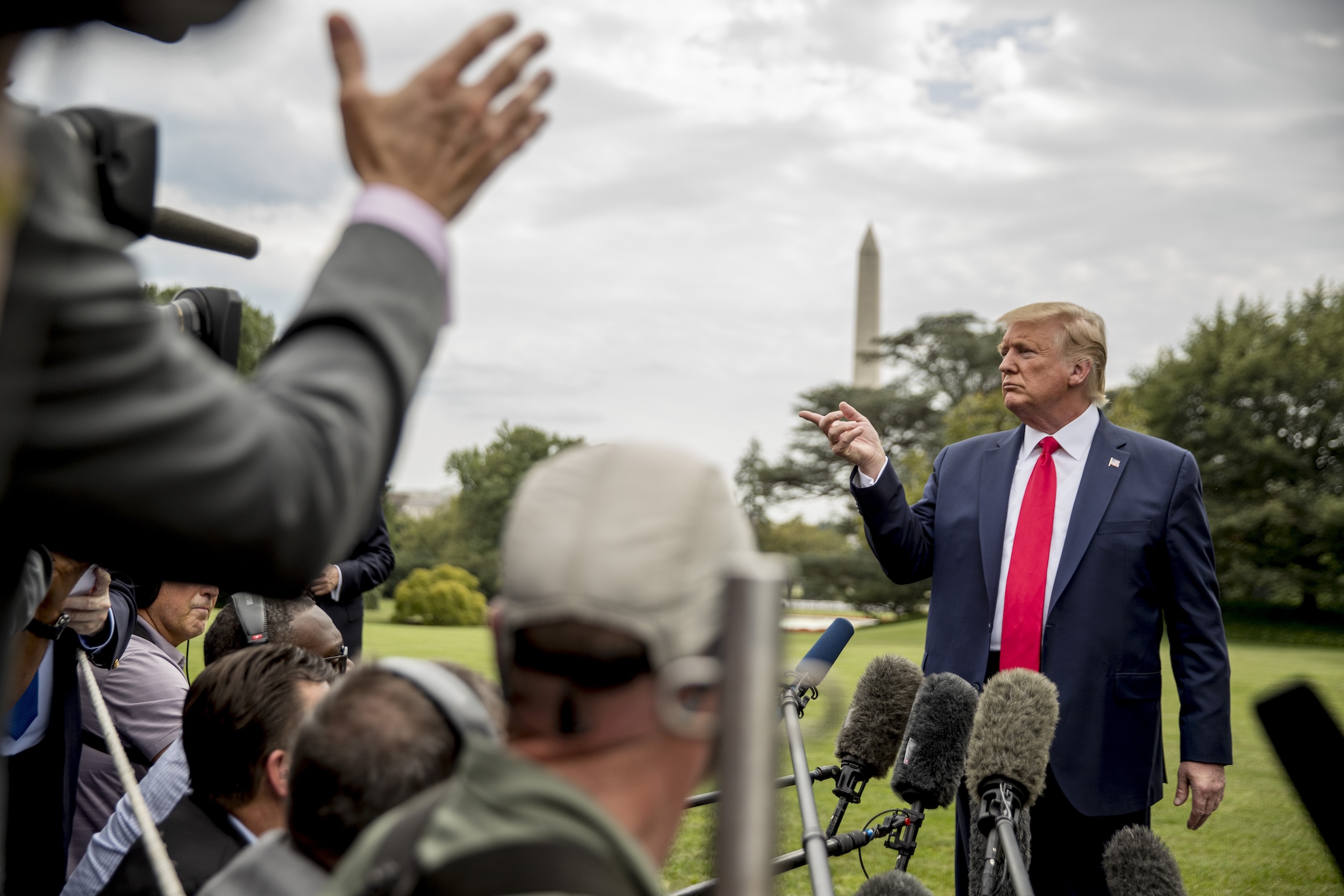 Τραμπ σε δημοσιογράφο από την Αυστραλία: «Βλάπτεις τη χώρα σου αυτή τη στιγμή – Ο τόνος είναι είναι πολύ κακός»